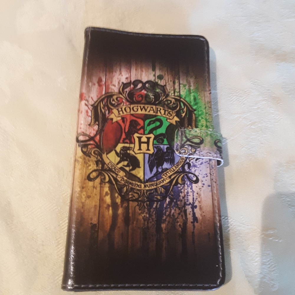 Harry Potter Hogwarts Flip Phone Case Wallet